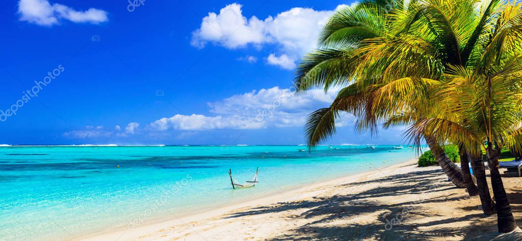 Holiday villa with pool and sea view in Mauritius